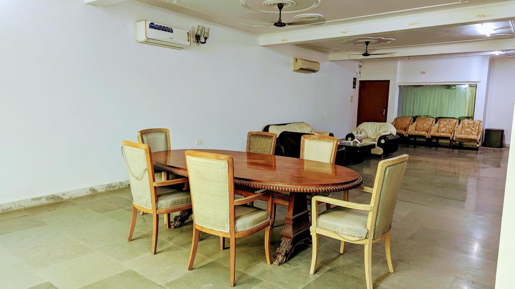 Hotel Lecston @Yashobhoomi Dwarka Sector - 25 Metro Station Delhi  Eksteriør bilde