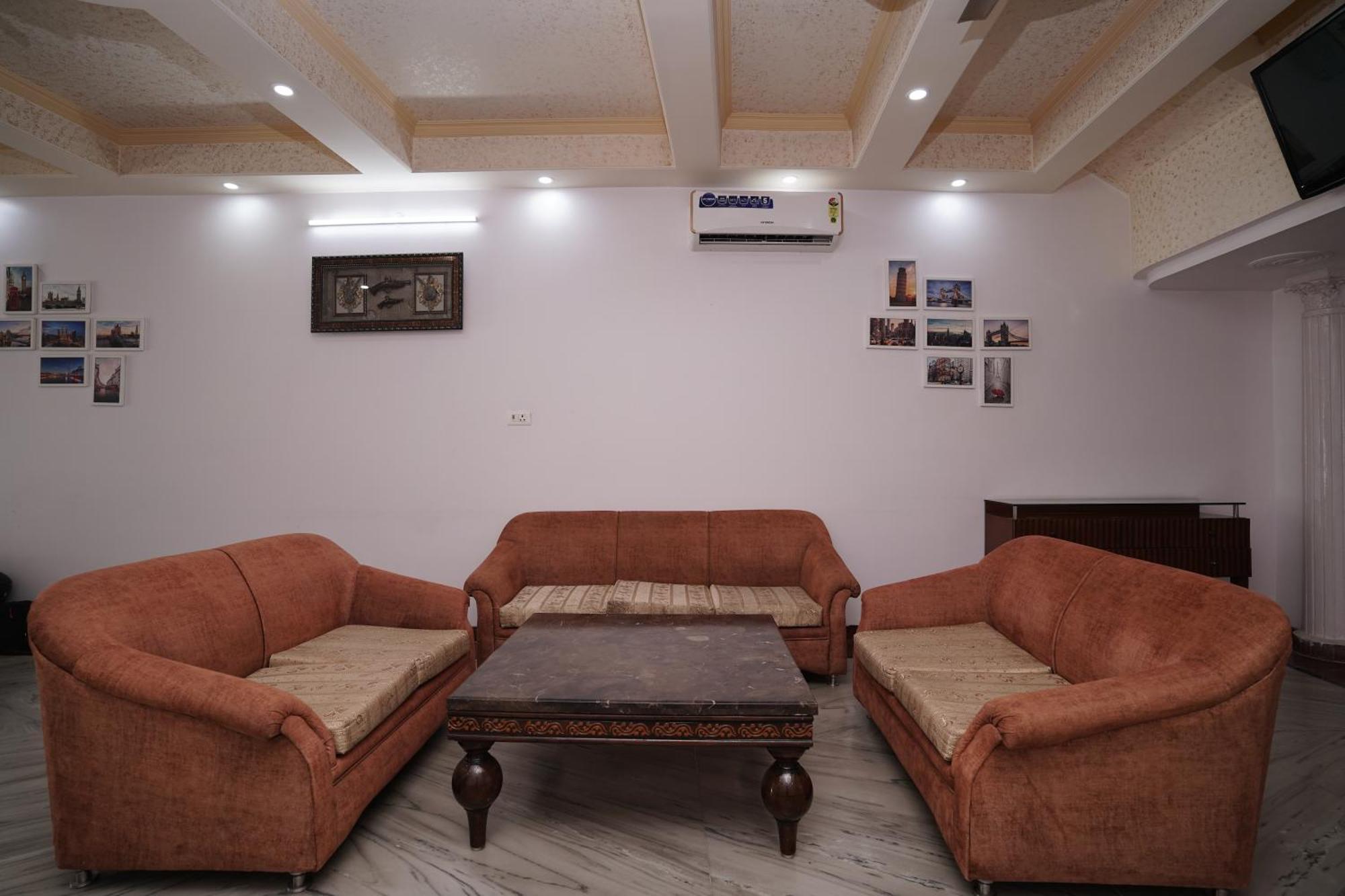 Hotel Lecston @Yashobhoomi Dwarka Sector - 25 Metro Station Delhi  Eksteriør bilde
