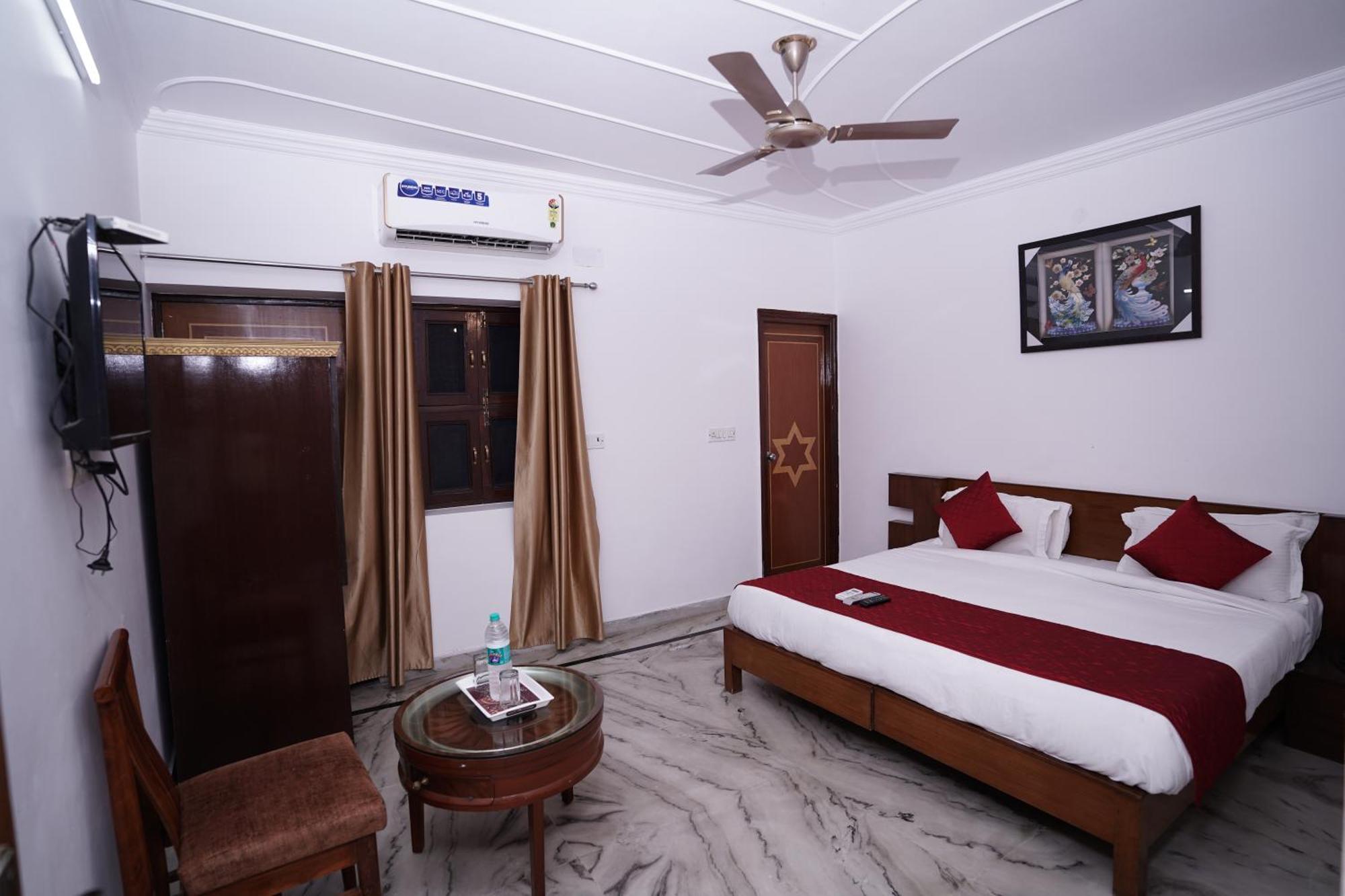 Hotel Lecston @Yashobhoomi Dwarka Sector - 25 Metro Station Delhi  Eksteriør bilde