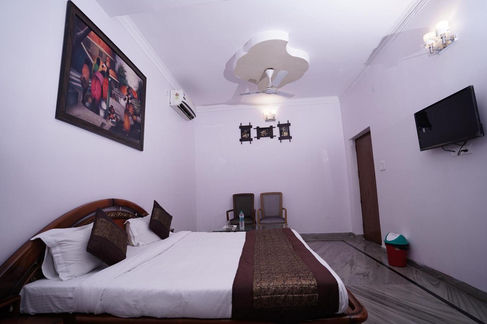 Hotel Lecston @Yashobhoomi Dwarka Sector - 25 Metro Station Delhi  Eksteriør bilde